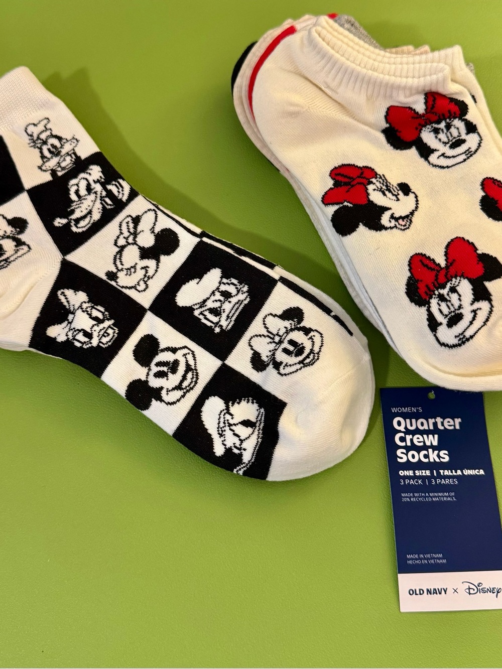 Old Navy x Disney Minnie & Mickey Quarter and Ankle Crew Socks